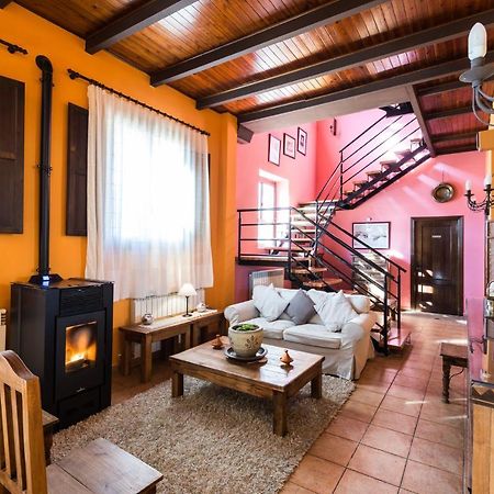 Hotel El Molino Bezas Bagian luar foto