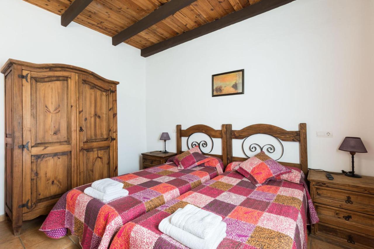 Hotel El Molino Bezas Bagian luar foto