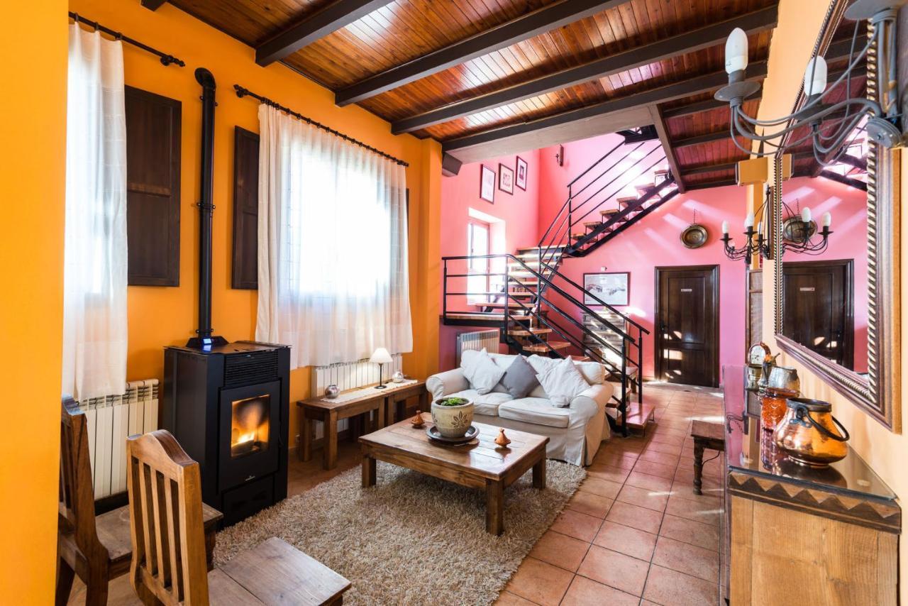 Hotel El Molino Bezas Bagian luar foto