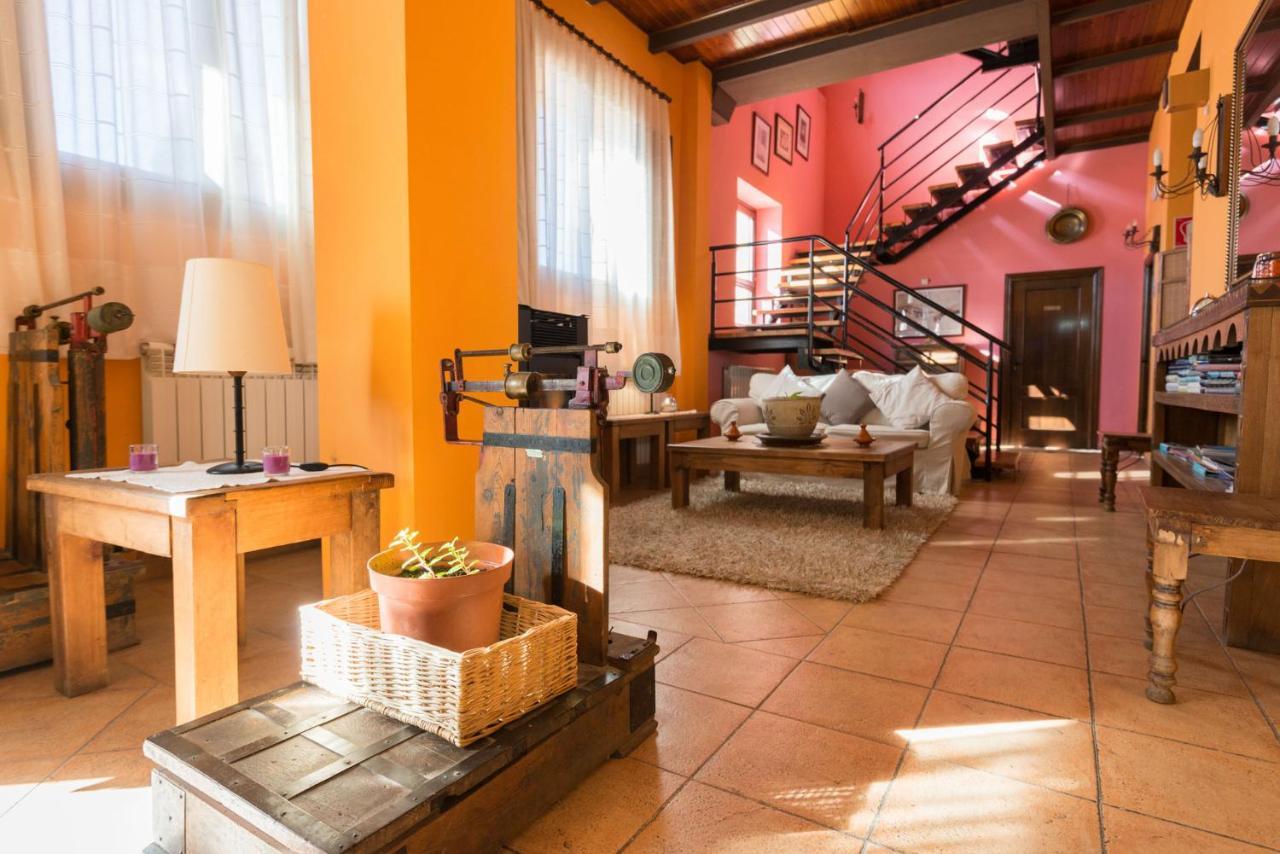 Hotel El Molino Bezas Bagian luar foto